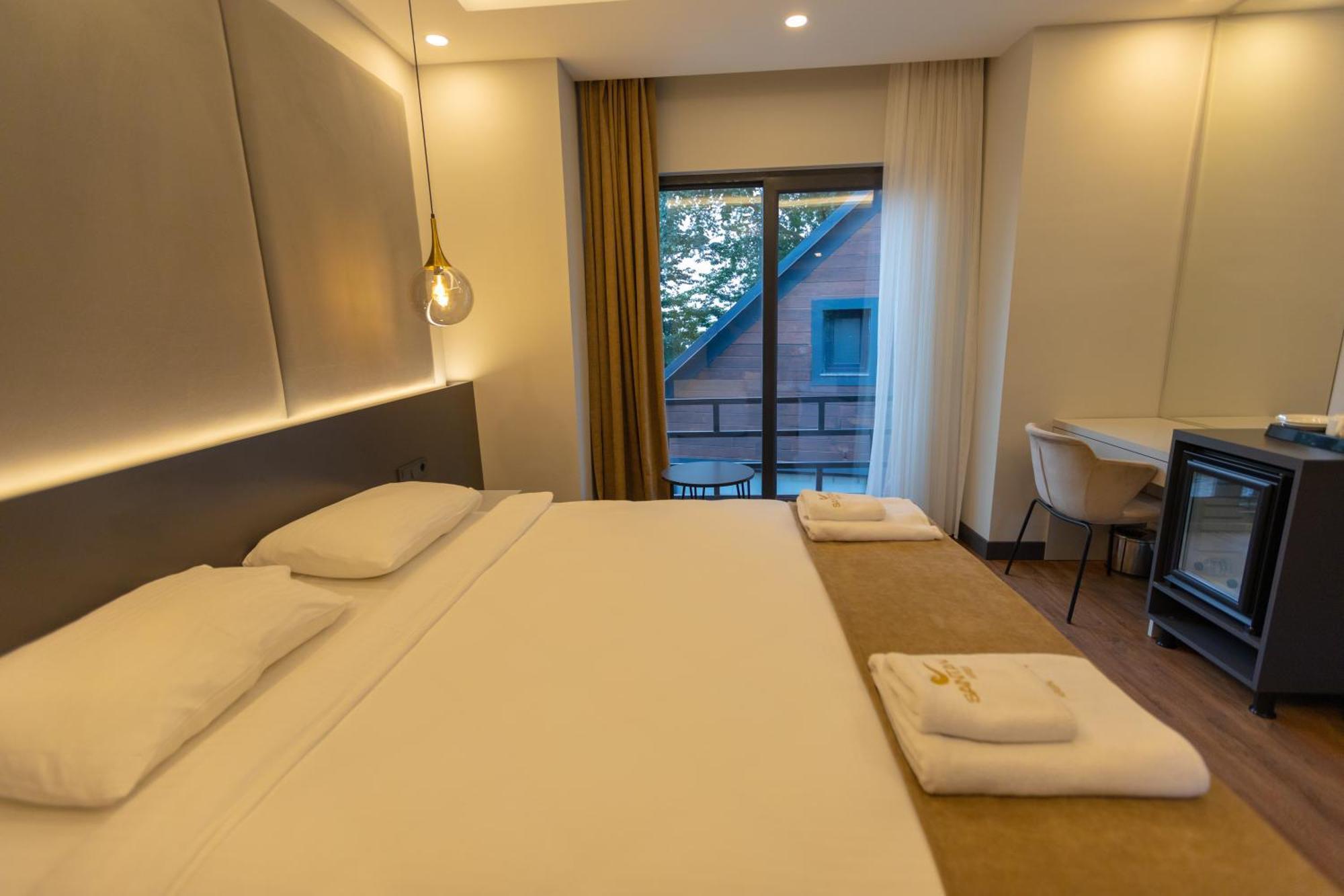 Santana Otel Трабзон Екстериор снимка