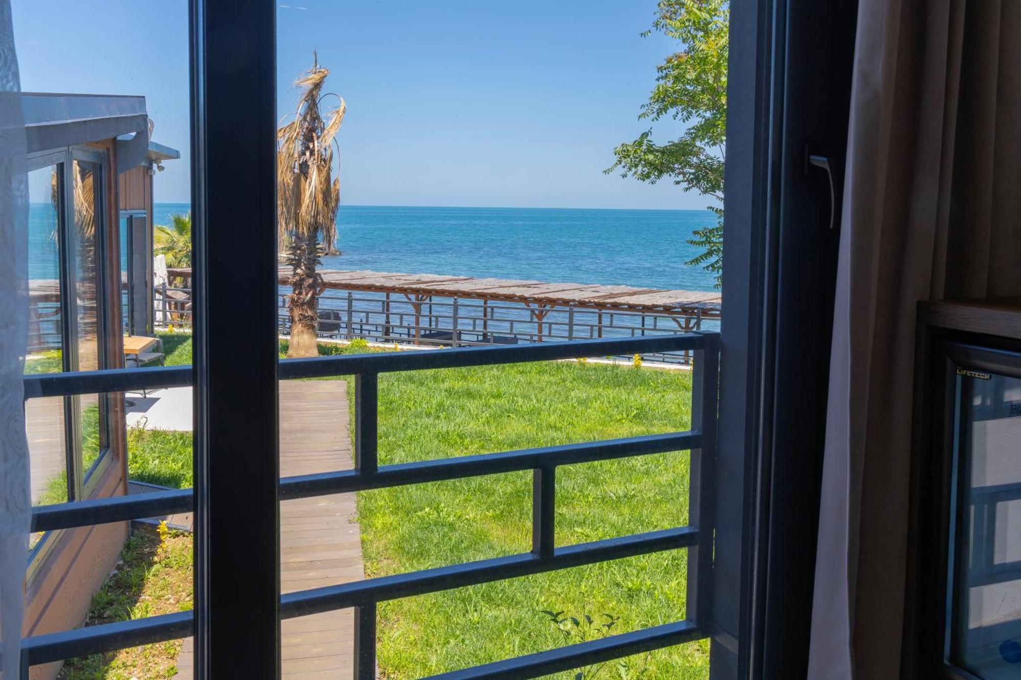 Santana Otel Трабзон Екстериор снимка