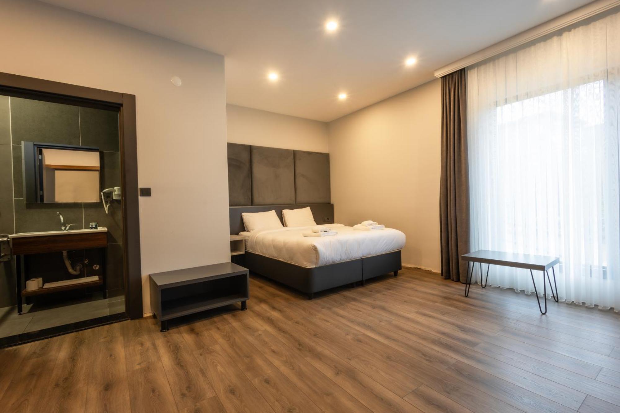 Santana Otel Трабзон Екстериор снимка